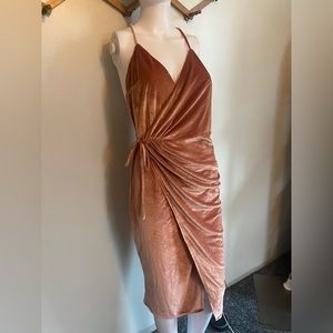 Pink flowing party dress size small